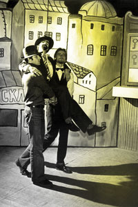 Adam Gromadzki jako Kirczo w sztuce „Czy ma Pan ogień?” N. Jordanowa (reż. J. Sopoćko, Teatr Dramatyczny w Gdyni - 1978).